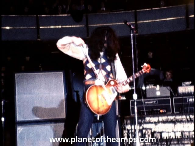 jimmy-page-hiwatt.jpg