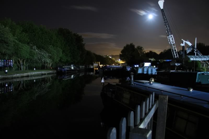 IMAGE: http://i948.photobucket.com/albums/ad328/cpcnick/derelict%20crane%20and%20night%20shots/IMG_2957.jpg