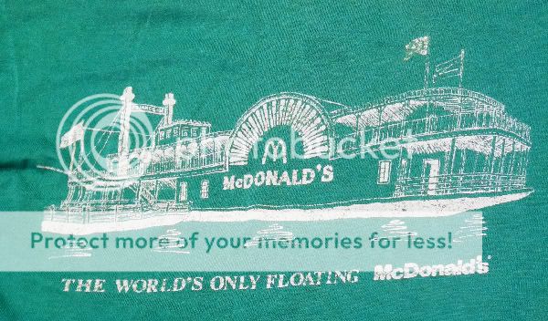 vintage 80s floating McDONALDS st. louis riverboat t shirt S screen 