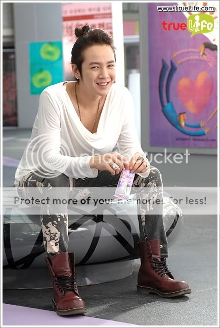 http://i948.photobucket.com/albums/ad324/lingnam2/Sukkie05/3463e1cd49302a1e0eb345c5.jpg